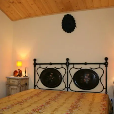 Sleeps 2 Pool Wifi *